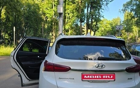 Hyundai Santa Fe IV, 2018 год, 2 690 000 рублей, 5 фотография