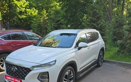 Hyundai Santa Fe IV, 2018 год, 2 690 000 рублей, 3 фотография