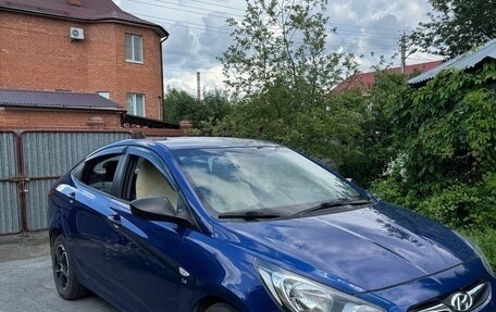 Hyundai Solaris II рестайлинг, 2011 год, 790 000 рублей, 2 фотография