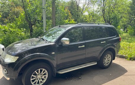 Mitsubishi Pajero Sport II рестайлинг, 2013 год, 1 420 000 рублей, 3 фотография