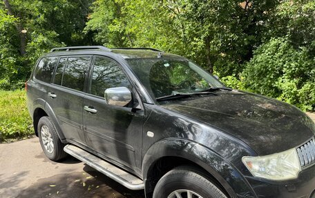 Mitsubishi Pajero Sport II рестайлинг, 2013 год, 1 420 000 рублей, 4 фотография