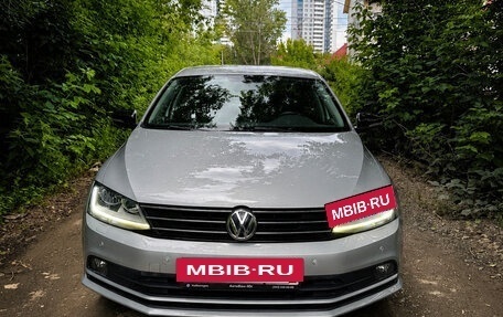 Volkswagen Jetta VI, 2017 год, 1 539 000 рублей, 2 фотография