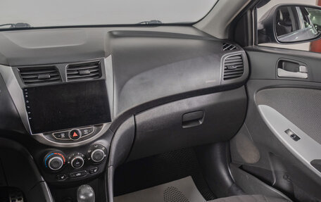 Hyundai Solaris II рестайлинг, 2014 год, 829 000 рублей, 11 фотография