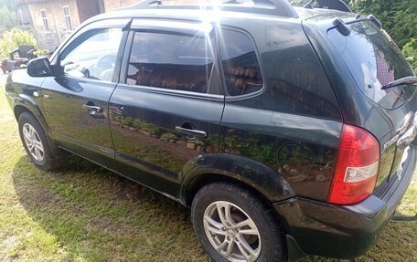 Hyundai Tucson III, 2007 год, 750 000 рублей, 1 фотография