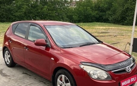 Hyundai i30 I, 2010 год, 675 000 рублей, 3 фотография