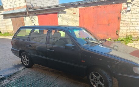 Volkswagen Passat B4, 1994 год, 295 000 рублей, 3 фотография