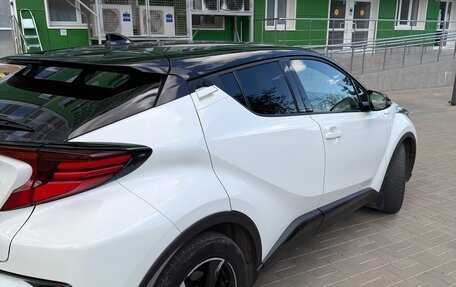 Toyota C-HR I рестайлинг, 2021 год, 2 220 000 рублей, 7 фотография
