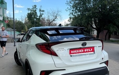 Toyota C-HR I рестайлинг, 2021 год, 2 220 000 рублей, 5 фотография
