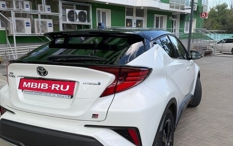 Toyota C-HR I рестайлинг, 2021 год, 2 220 000 рублей, 6 фотография
