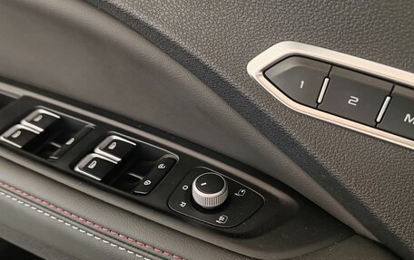 Geely Tugella FY11, 2022 год, 3 100 000 рублей, 17 фотография
