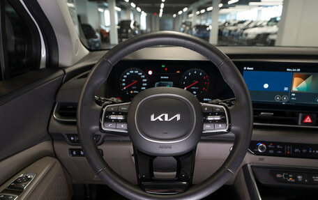 KIA Carnival, 2023 год, 5 200 000 рублей, 10 фотография