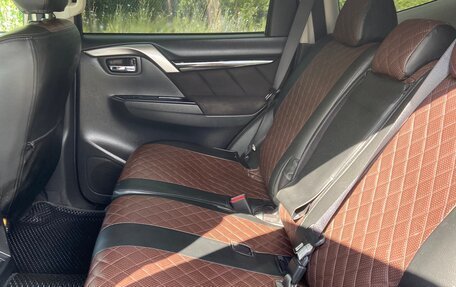 Mitsubishi Pajero Sport III рестайлинг, 2019 год, 2 890 000 рублей, 31 фотография
