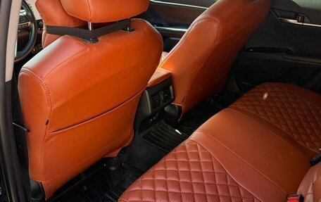 Toyota Camry, 2020 год, 2 600 000 рублей, 4 фотография