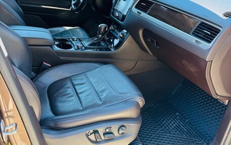 Volkswagen Touareg III, 2013 год, 1 750 000 рублей, 11 фотография