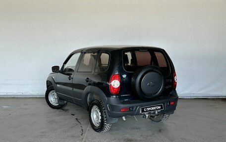 Chevrolet Niva I рестайлинг, 2015 год, 585 000 рублей, 4 фотография