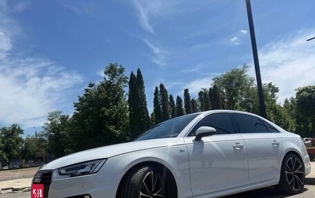 Audi A4, 2019 год, 3 000 000 рублей, 1 фотография