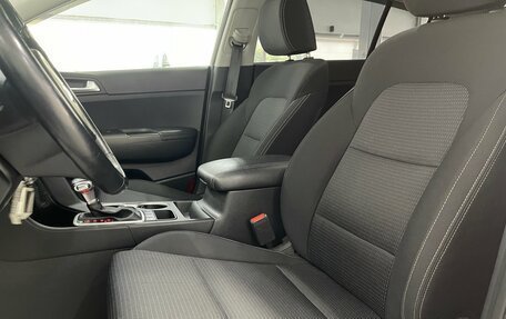 KIA Sportage IV рестайлинг, 2020 год, 2 399 000 рублей, 19 фотография