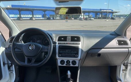 Volkswagen Polo VI (EU Market), 2017 год, 1 180 000 рублей, 24 фотография