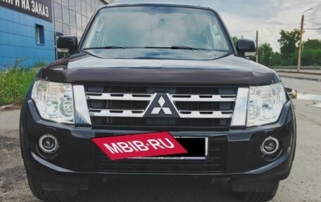 Mitsubishi Pajero IV, 2013 год, 2 600 000 рублей, 2 фотография