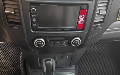 Mitsubishi Pajero IV, 2013 год, 2 600 000 рублей, 11 фотография