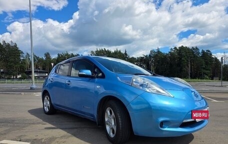 Nissan Leaf I, 2012 год, 750 000 рублей, 2 фотография