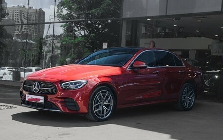 Mercedes-Benz E-Класс, 2020 год, 4 800 000 рублей, 2 фотография
