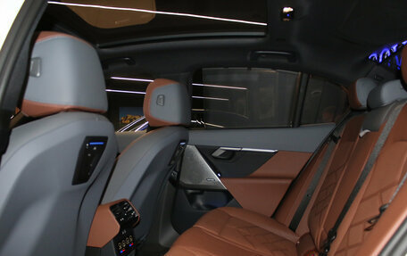 BMW 5 серия, 2025 год, 7 990 000 рублей, 10 фотография