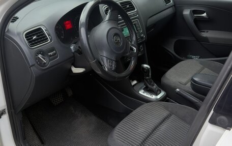 Volkswagen Polo VI (EU Market), 2013 год, 850 000 рублей, 7 фотография