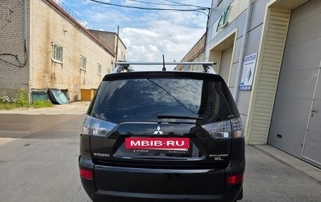 Mitsubishi Outlander III рестайлинг 3, 2007 год, 1 100 000 рублей, 6 фотография
