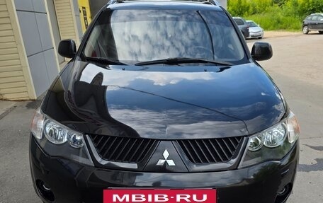 Mitsubishi Outlander III рестайлинг 3, 2007 год, 1 100 000 рублей, 2 фотография