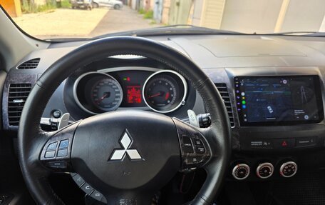 Mitsubishi Outlander III рестайлинг 3, 2007 год, 1 100 000 рублей, 16 фотография