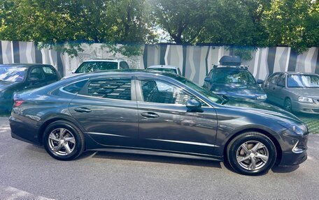 Hyundai Sonata VIII, 2022 год, 2 200 000 рублей, 5 фотография