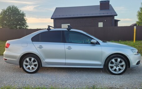 Volkswagen Jetta VI, 2011 год, 975 000 рублей, 15 фотография