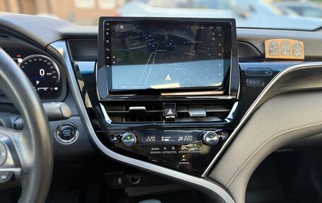 Toyota Camry, 2023 год, 3 350 000 рублей, 12 фотография