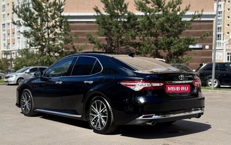 Toyota Camry, 2023 год, 3 350 000 рублей, 4 фотография