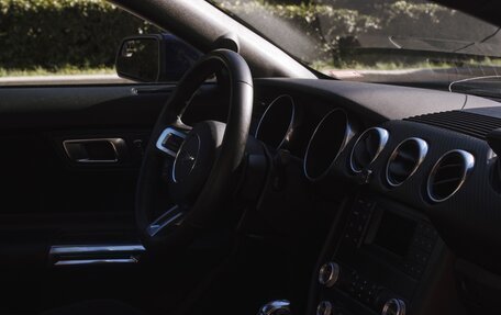 Ford Mustang VI рестайлинг, 2020 год, 3 200 000 рублей, 8 фотография