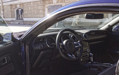 Ford Mustang VI рестайлинг, 2020 год, 3 200 000 рублей, 9 фотография