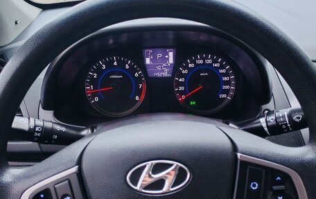 Hyundai Solaris II рестайлинг, 2015 год, 1 300 000 рублей, 14 фотография