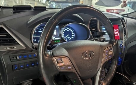 Hyundai Santa Fe III рестайлинг, 2016 год, 2 300 000 рублей, 22 фотография