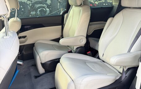 KIA Carnival, 2021 год, 4 500 000 рублей, 8 фотография
