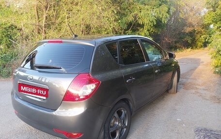 KIA cee'd I рестайлинг, 2011 год, 740 000 рублей, 10 фотография