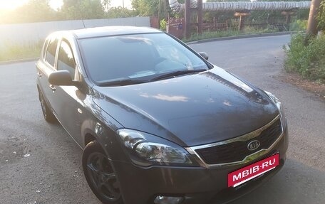 KIA cee'd I рестайлинг, 2011 год, 740 000 рублей, 11 фотография