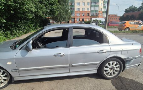 Hyundai Sonata IV рестайлинг, 2006 год, 180 000 рублей, 1 фотография