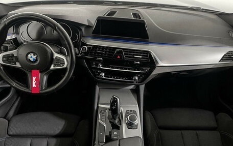 BMW 5 серия, 2018 год, 3 747 000 рублей, 12 фотография
