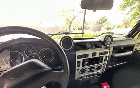 Land Rover Defender I, 2008 год, 4 000 000 рублей, 6 фотография