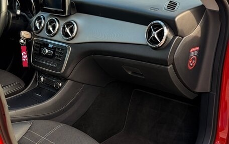 Mercedes-Benz CLA, 2014 год, 1 800 000 рублей, 14 фотография