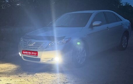 Toyota Camry, 2007 год, 870 000 рублей, 2 фотография