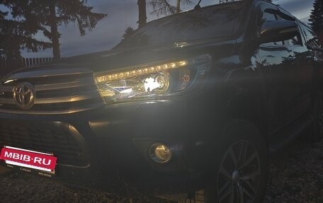 Toyota Hilux VIII, 2016 год, 3 100 000 рублей, 17 фотография