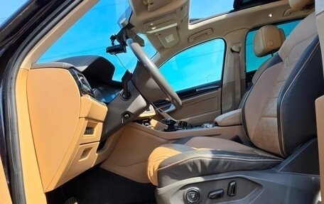 Volkswagen Touareg III, 2018 год, 4 030 000 рублей, 10 фотография