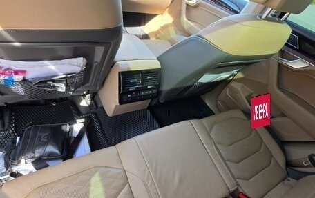 Volkswagen Touareg III, 2018 год, 4 030 000 рублей, 13 фотография